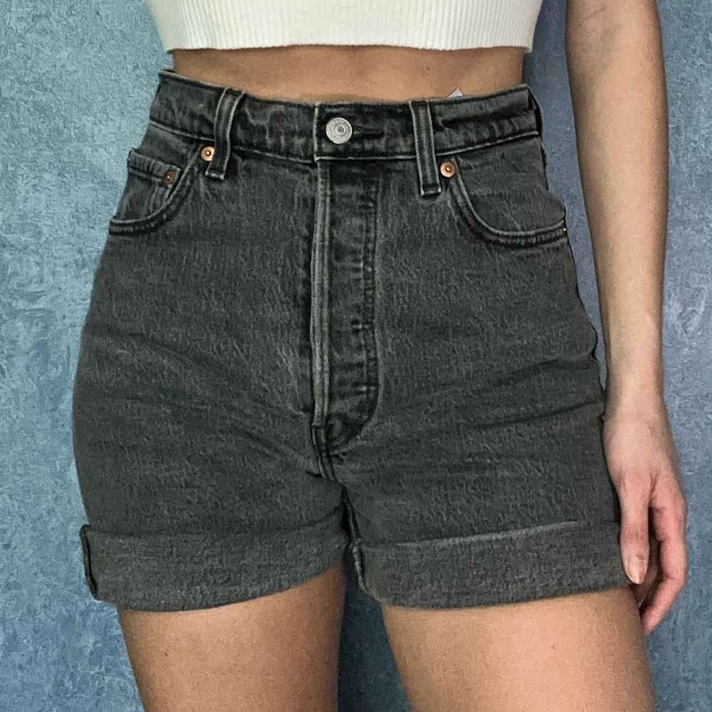 Levi's Ribcage Dark Gray Jean Shorts - Picture 3 of 5